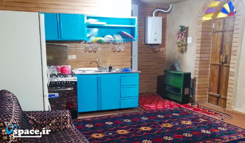 نمای آشپزخانه اقامتگاه ننه گل خاتون - یاسوج - روستای محمودآباد علیا